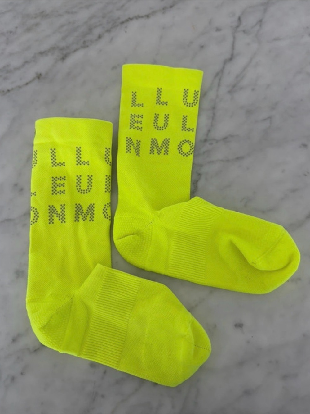 lululemon - Neon Yellow Crew Socks - Women’s Medium